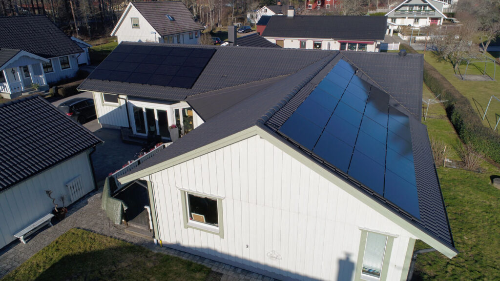 Villa i Lidköping med solpaneler från Solsystem