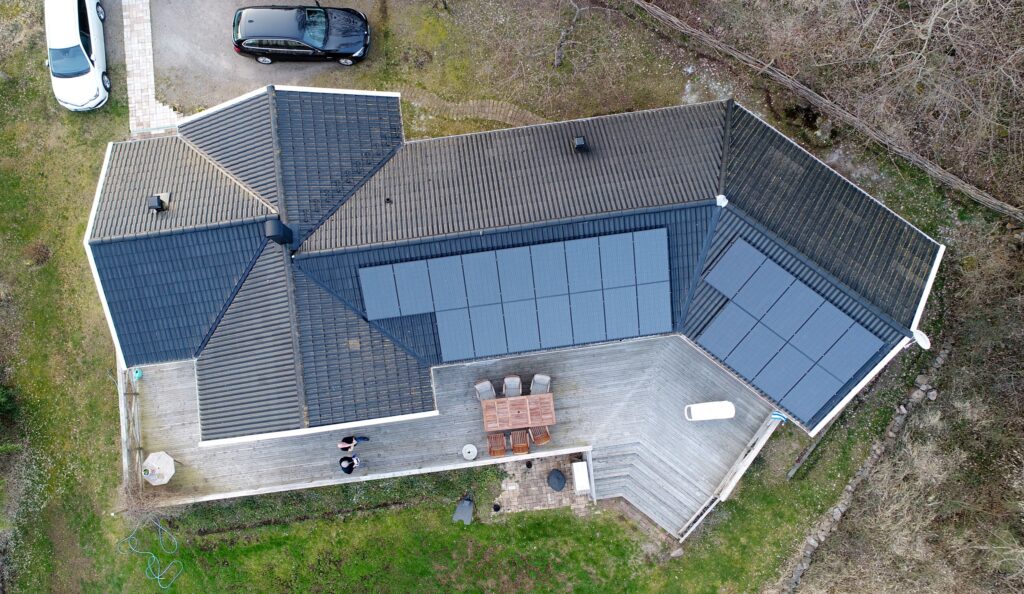 Villa i Falkenberg med solpaneler från Solsystem